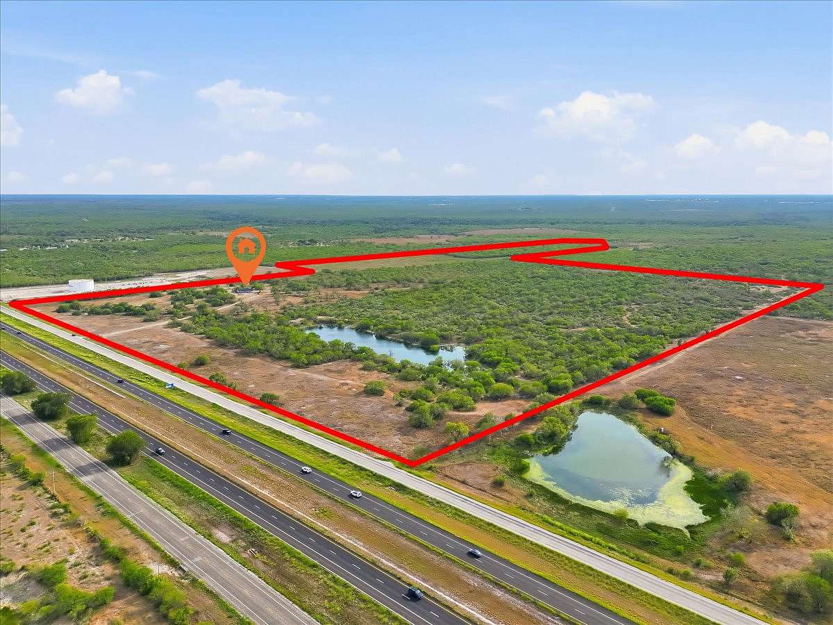 135 Acres of Improved Land for Sale in Three Rivers, Texas