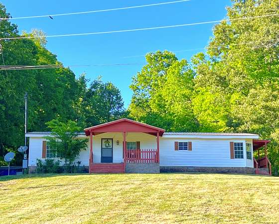 12.3 Acres of Land with Home for Sale in Nunnelly, Tennessee