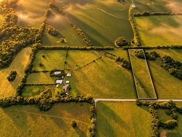 5 Acres of Residential Land for Sale in Franklin, Tennessee