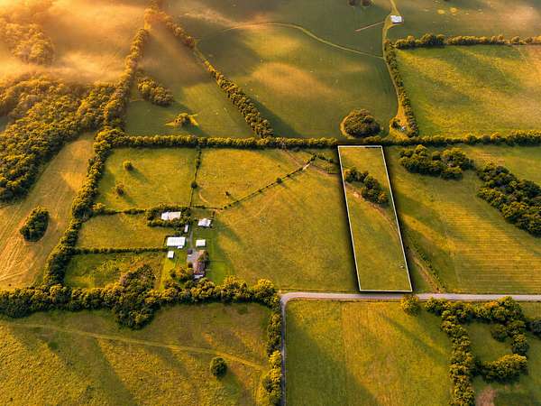 5 Acres of Residential Land for Sale in Franklin, Tennessee