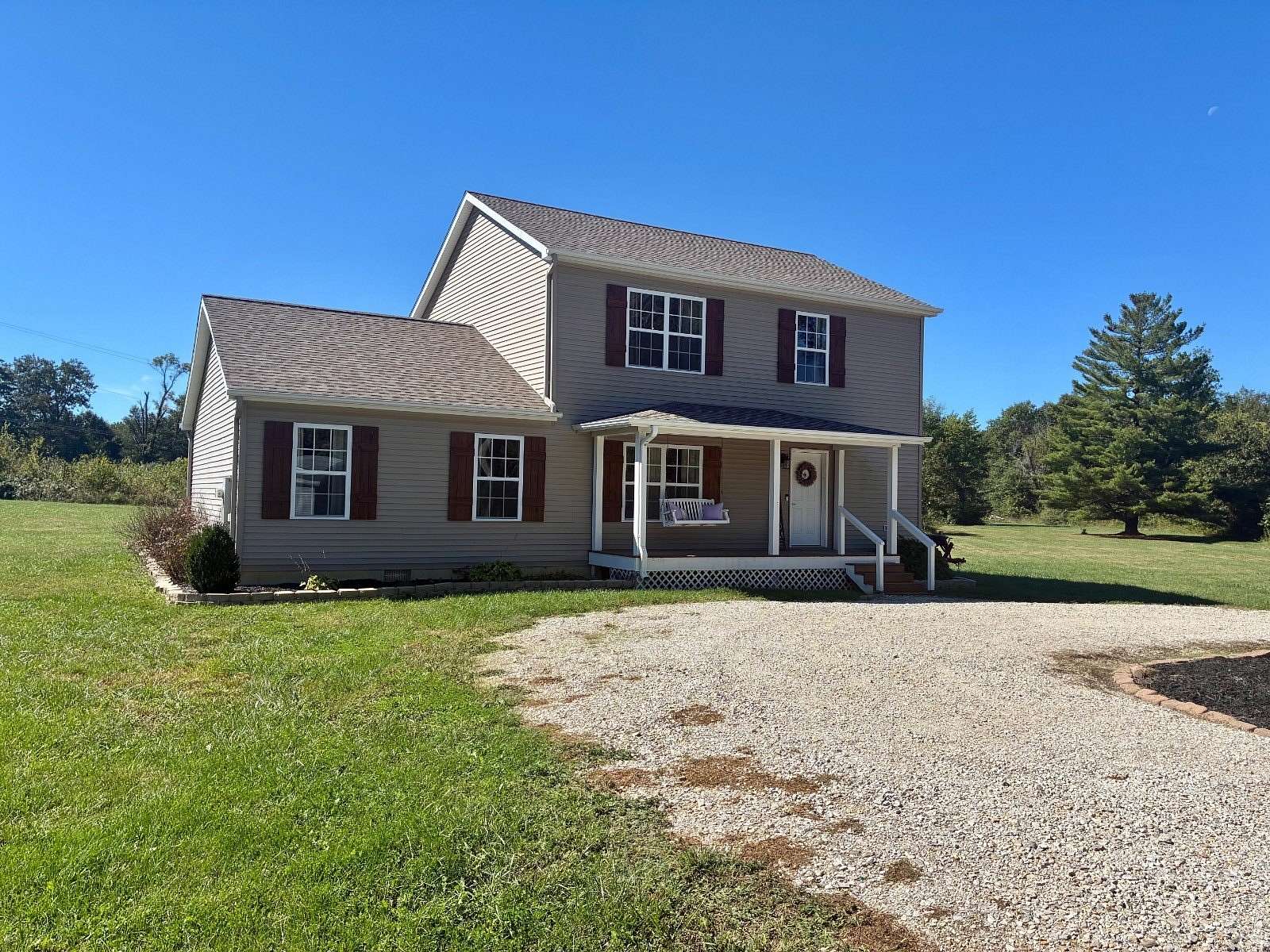 8 Acres of Land with Home for Sale in Bridgeport, Illinois