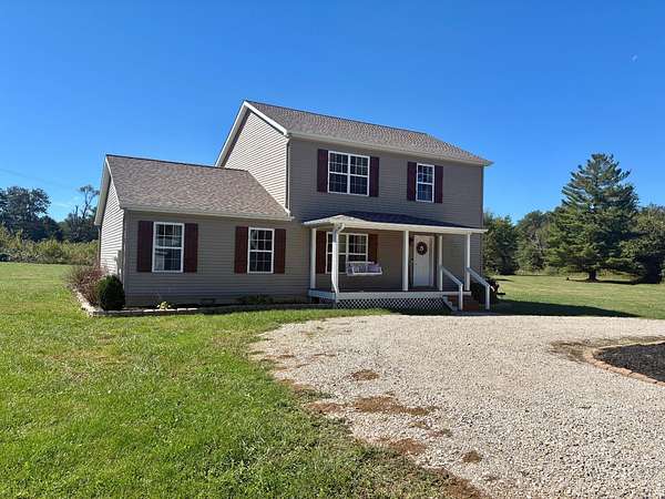 8 Acres of Land with Home for Sale in Bridgeport, Illinois