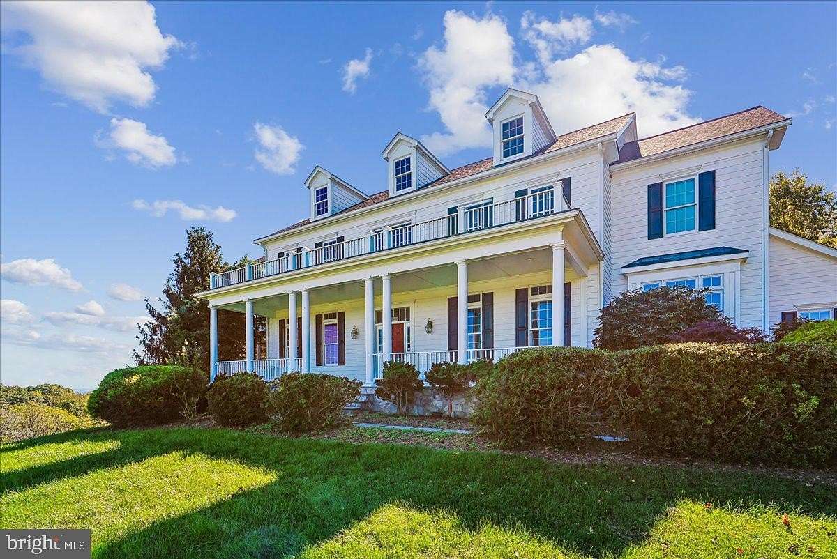 3 Acres of Land with Home for Sale in Round Hill, Virginia
