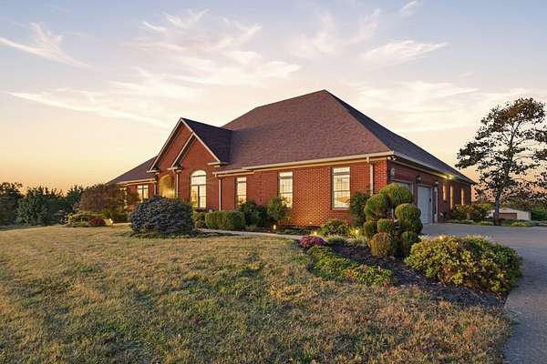 5 Acres of Land with Home for Sale in Nicholasville, Kentucky
