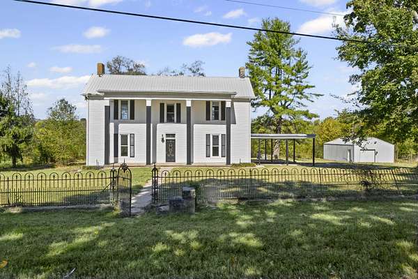 7.24 Acres of Land with Home for Sale in Hartsville, Tennessee