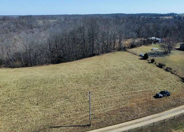 7.55 Acres of Land for Sale in Lafayette, Tennessee