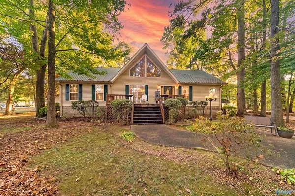 2 Acres of Land with Home for Sale in Gadsden, Alabama
