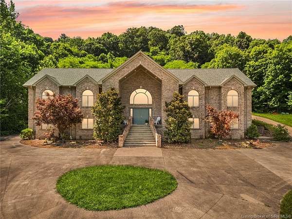 11.6 Acres of Land with Home for Sale in New Albany, Indiana