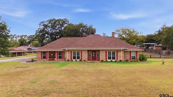 2.27 Acres of Land with Home for Sale in Tyler, Texas