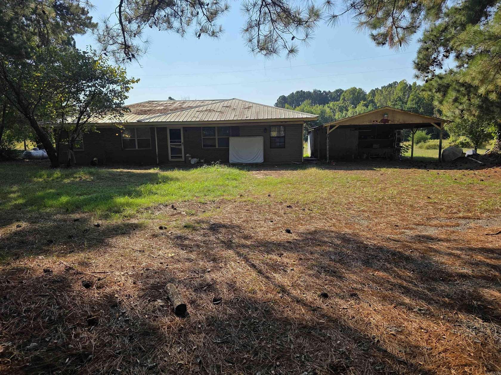 2 Acres of Land with Home for Sale in Greenbrier, Arkansas