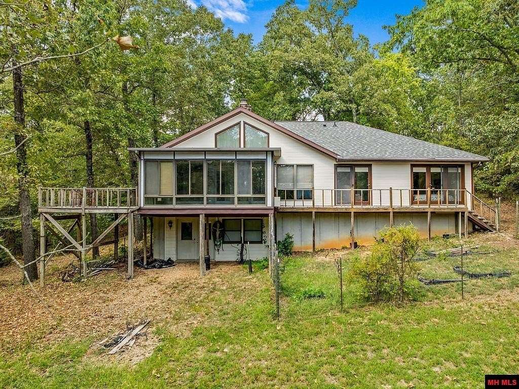 15 Acres of Land with Home for Sale in Mountain Home, Arkansas