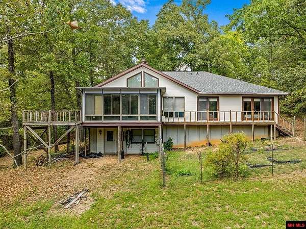 15 Acres of Land with Home for Sale in Mountain Home, Arkansas
