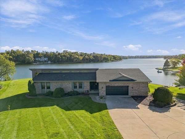 1.63 Acres of Land with Home for Sale in Freedom Township, Illinois