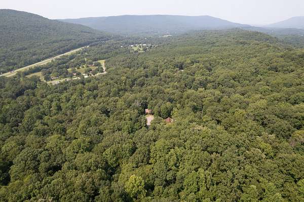 6.5 Acres of Improved Residential Land for Sale in Trenton, Georgia