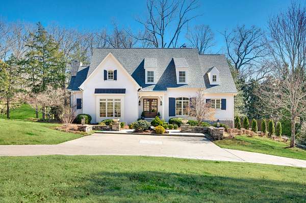 2.22 Acres of Land with Home for Lease in Brentwood, Tennessee