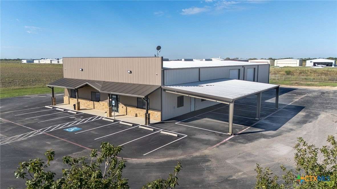 3.3 Acres of Improved Commercial Land for Lease in Seguin, Texas