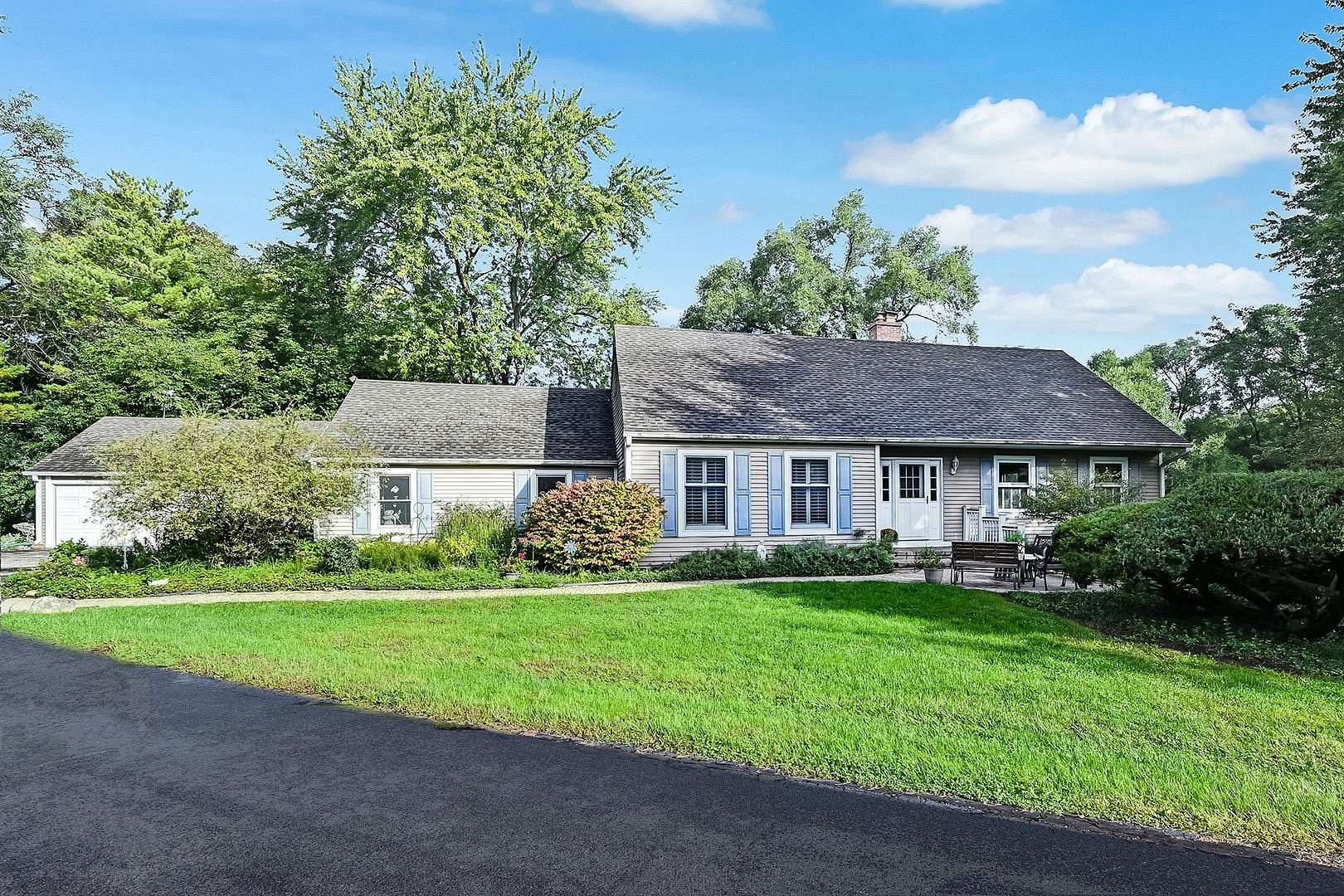 2 Acres of Land with Home for Sale in Barrington, Illinois