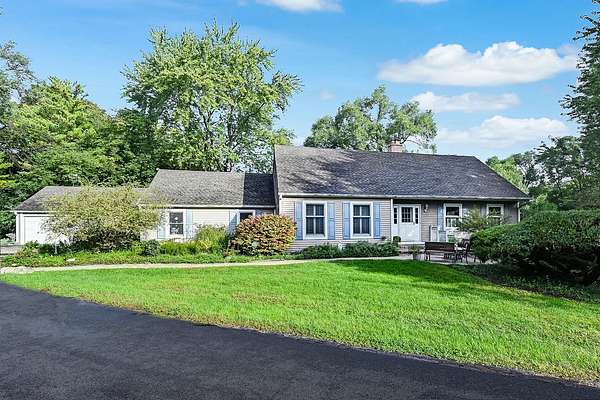 2 Acres of Land with Home for Sale in Barrington, Illinois