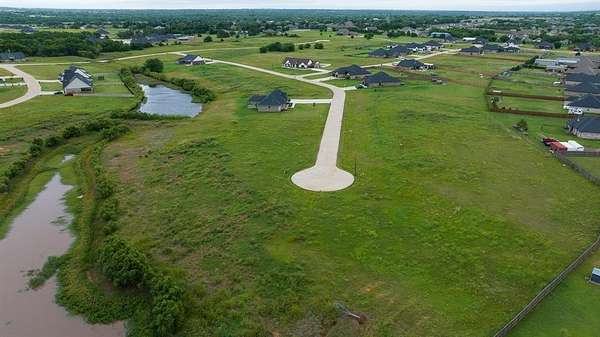 1 Acre of Residential Land for Sale in Edmond, Oklahoma