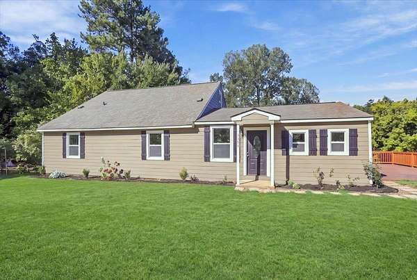 4 Acres of Land with Home for Sale in Millington, Tennessee