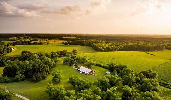 56 Acres of Land with Home for Sale in Pavo, Georgia