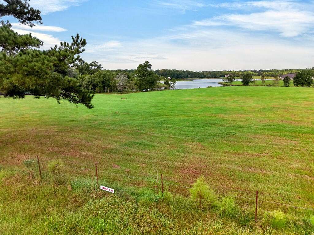 2 Acres of Residential Land for Sale in Poplarville, Mississippi