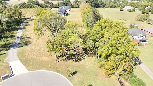 1.34 Acres of Residential Land for Auction in Lascassas, Tennessee