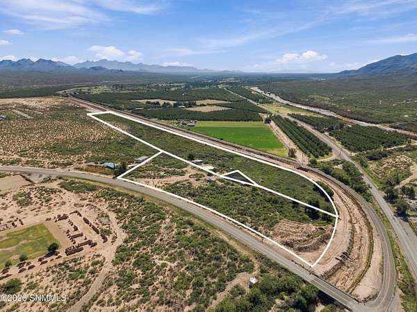 23.7 Acres of Land with Home for Sale in Las Cruces, New Mexico
