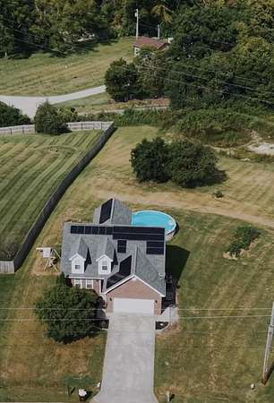 1.5 Acres of Land with Home for Sale in Richmond, Kentucky