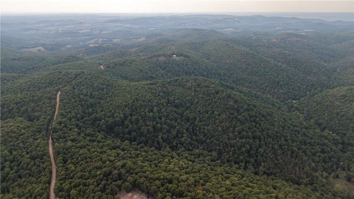 80 Acres of Recreational Land for Sale in Flippin, Arkansas
