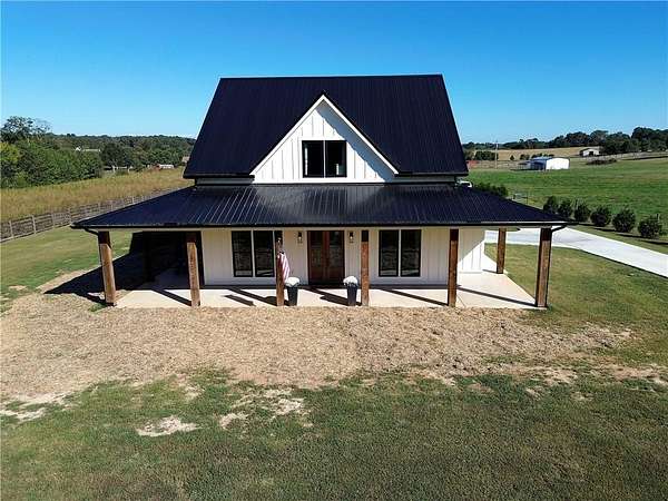 2.22 Acres of Land with Home for Sale in Calhoun, Georgia