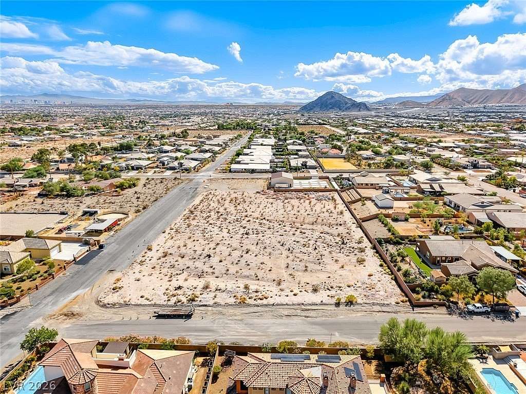 1.25 Acres of Residential Land for Sale in Las Vegas, Nevada