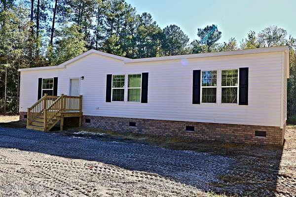 1.8 Acres of Land with Home for Sale in Burgaw, North Carolina