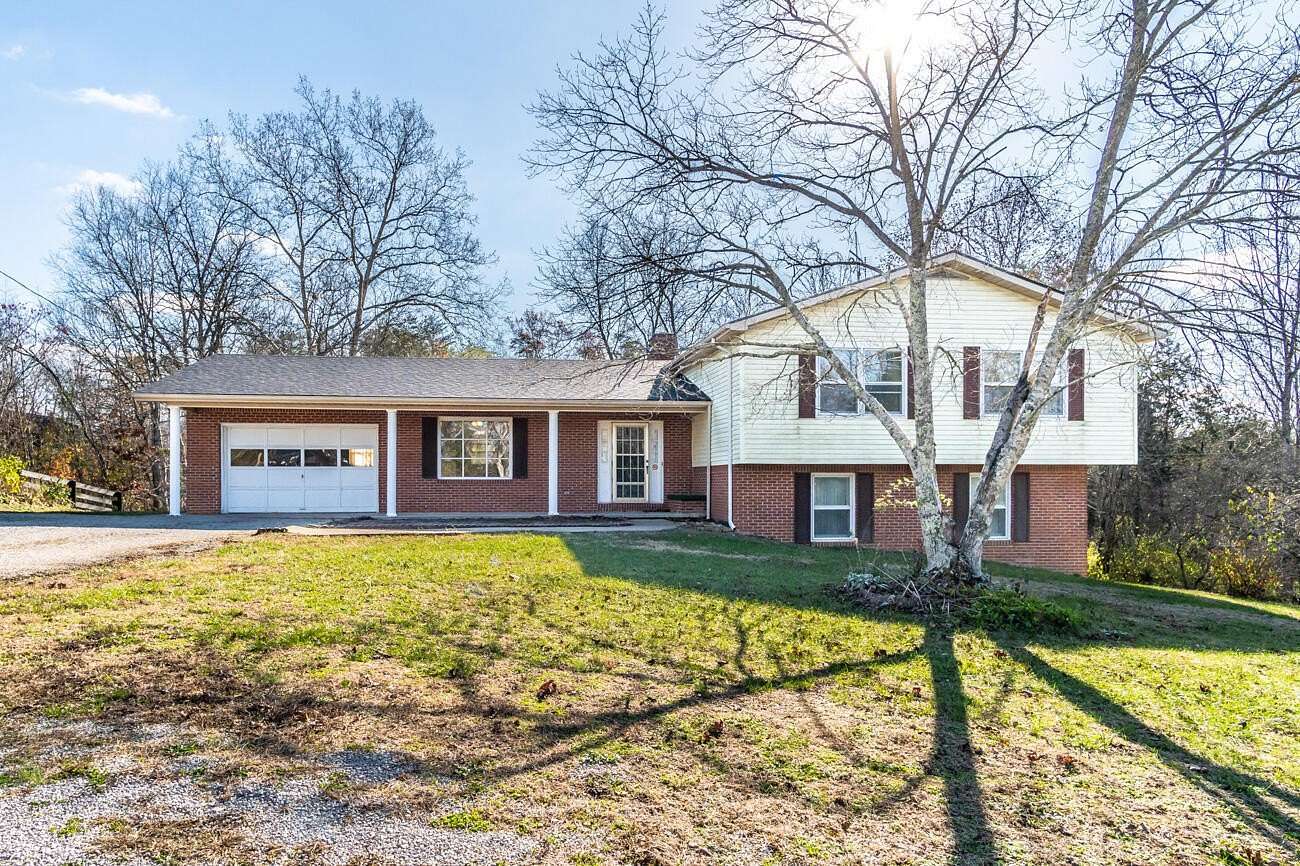 10.3 Acres of Land with Home for Sale in Waco, Kentucky