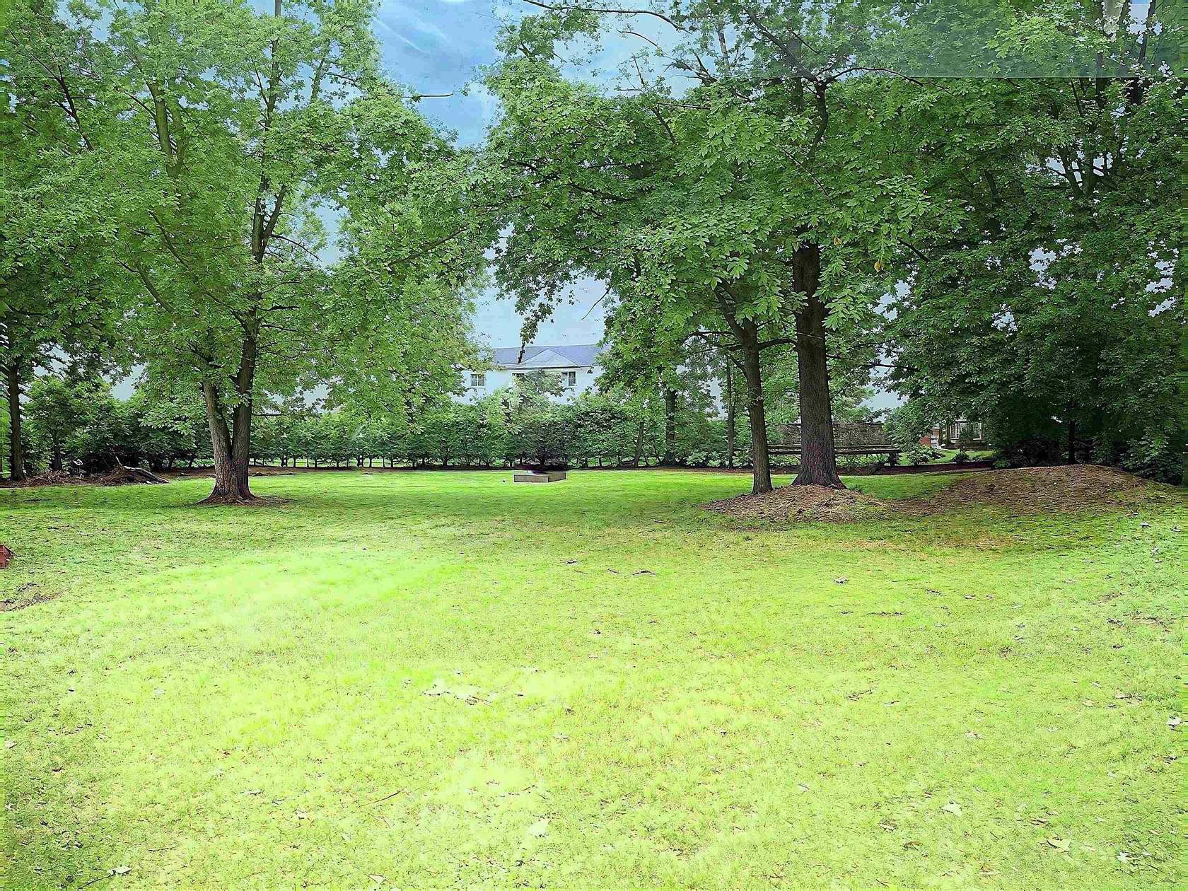 0.33 Acres of Residential Land for Sale in Warren, Michigan