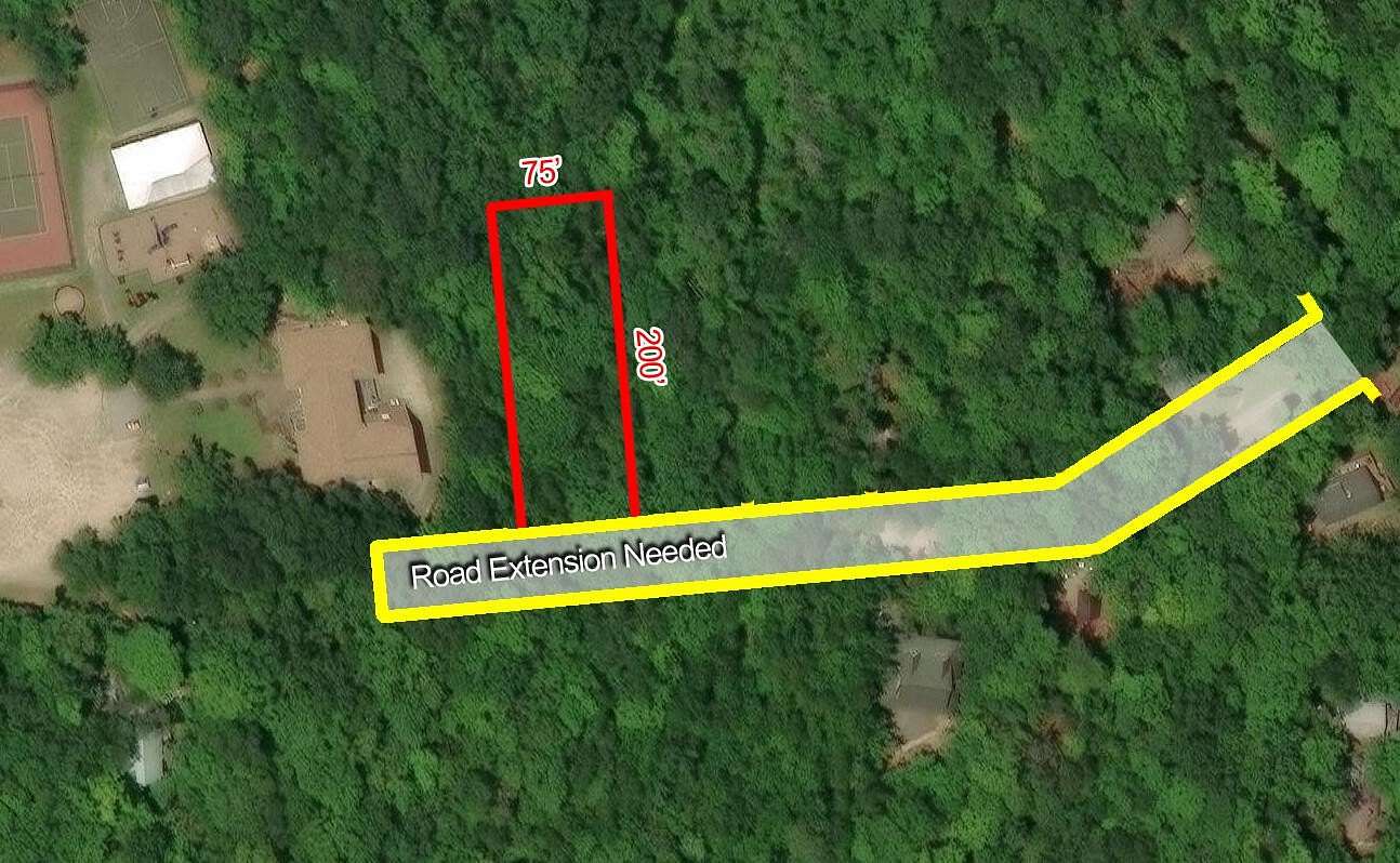 0.34 Acres of Residential Land for Sale in Raymond, Maine