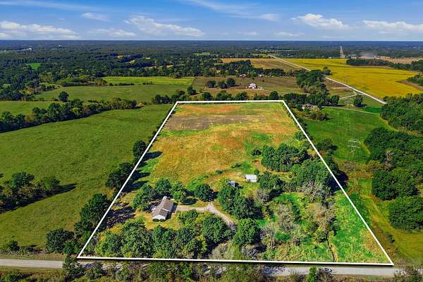 19 Acres of Land with Home for Sale in Clark, Missouri