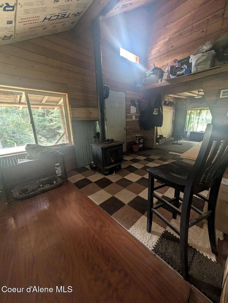 5.25 Acres of Land with Home for Sale in Bonners Ferry, Idaho