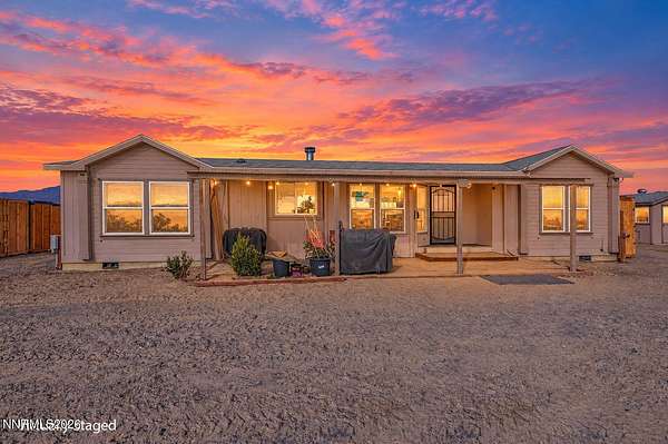 4.77 Acres of Land with Home for Sale in Silver Springs, Nevada