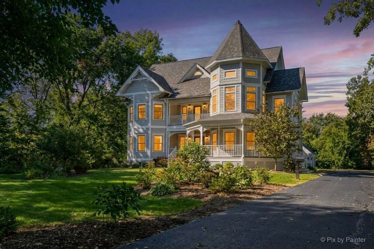 2.76 Acres of Land with Home for Sale in St Charles, Illinois
