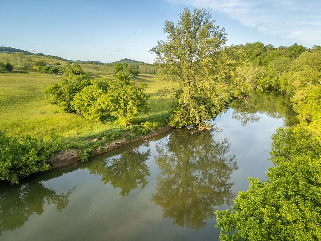 97 Acres of Land for Sale in Castlewood, Virginia
