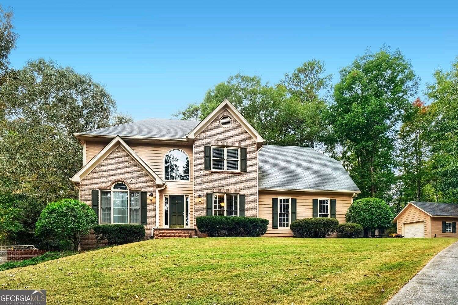 2 Acres of Land with Home for Sale in Fayetteville, Georgia