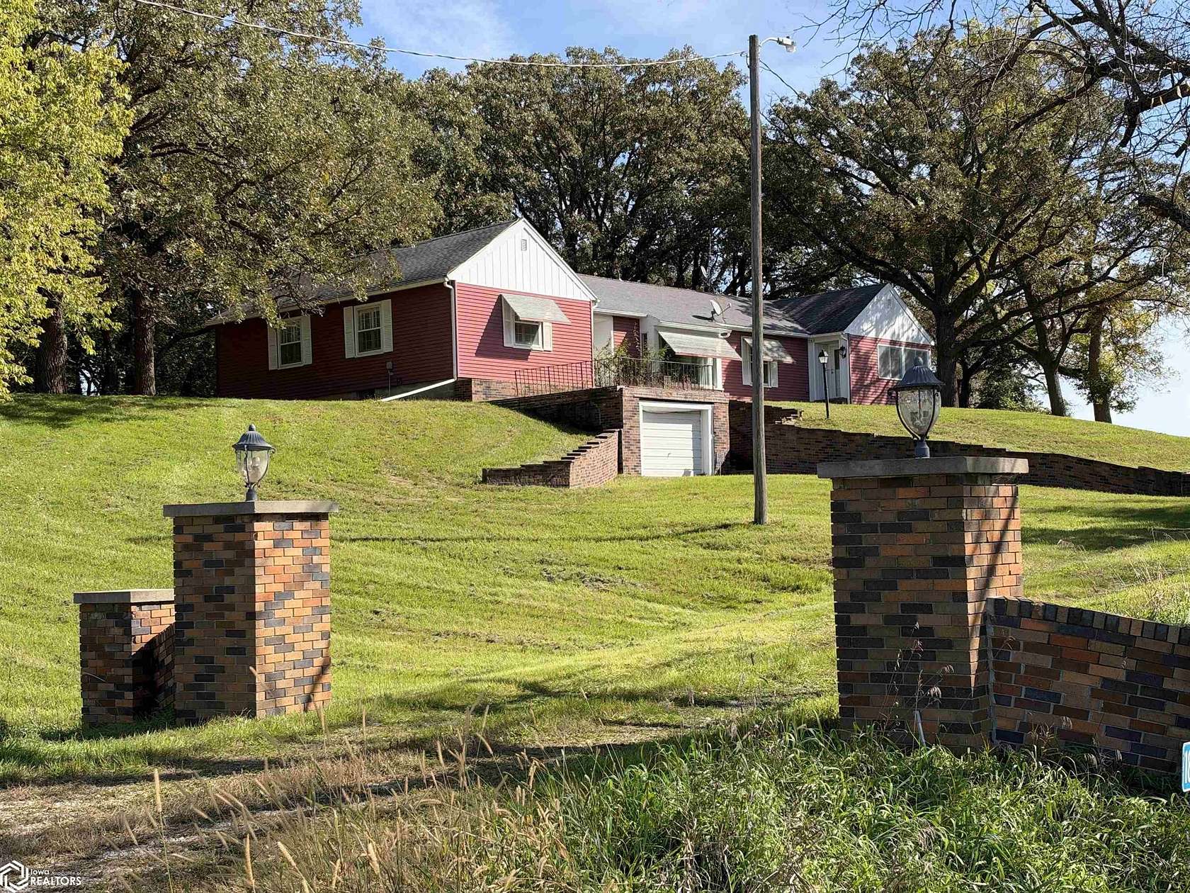 5.23 Acres of Land with Home for Sale in Castana, Iowa