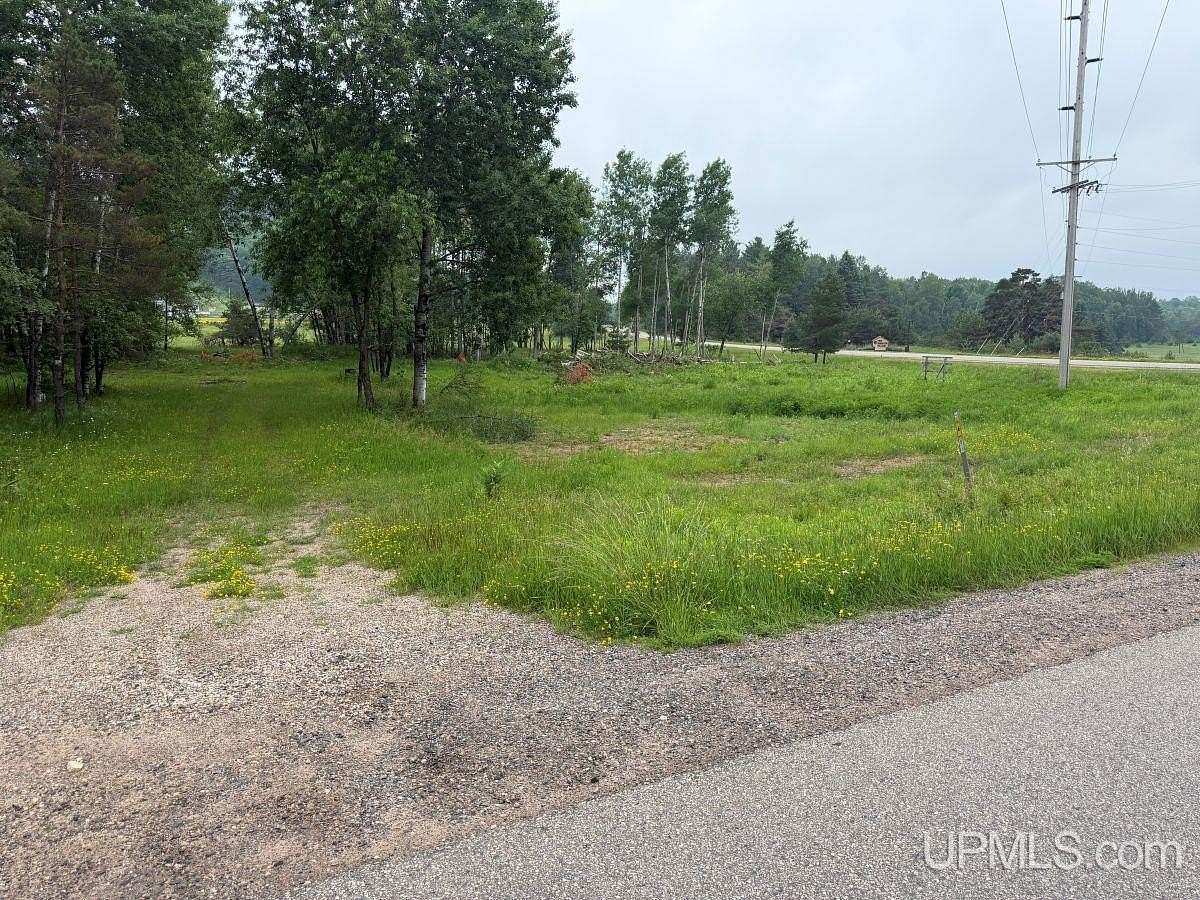 1 Acre of Residential Land for Sale in Iron Mountain, Michigan
