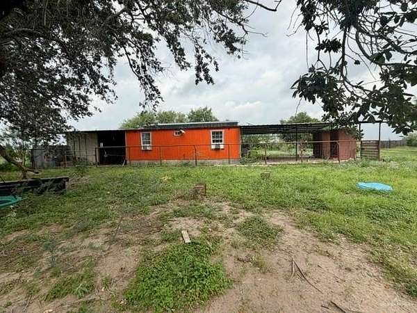 1.55 Acres of Land with Home for Sale in La Villa, Texas