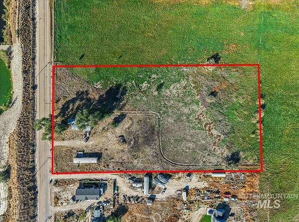5 Acres of Land with Home for Sale in Caldwell, Idaho