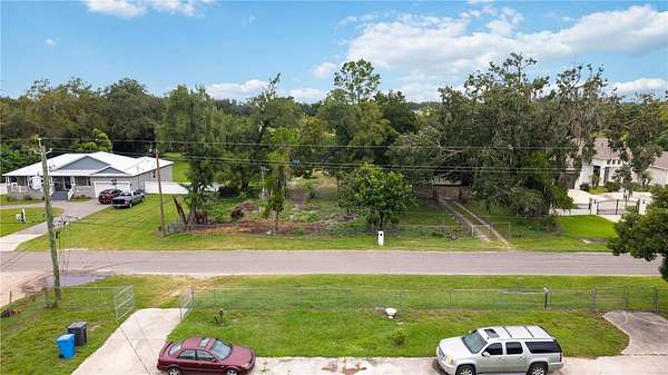 0.9 Acres of Residential Land for Sale in Thonotosassa, Florida