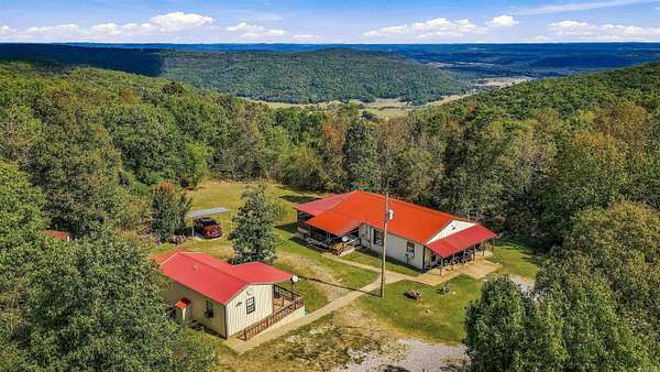 84 Acres of Recreational Land with Home for Sale in Mountain View, Arkansas