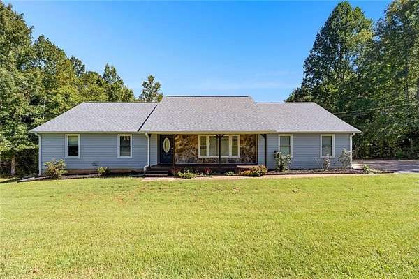 5 Acres of Land with Home for Sale in Winston, Georgia