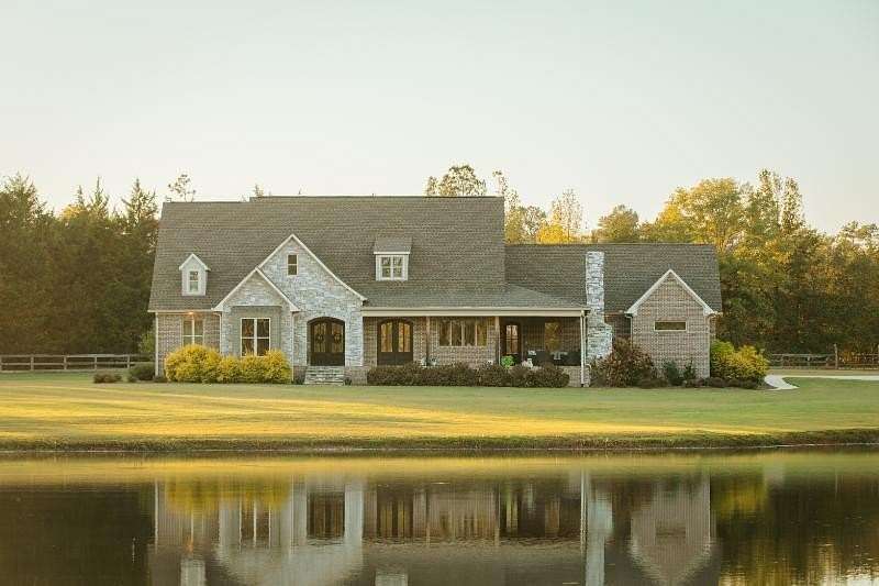 20 Acres of Land with Home for Sale in Saltillo, Mississippi